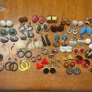 Lot of Earrings
